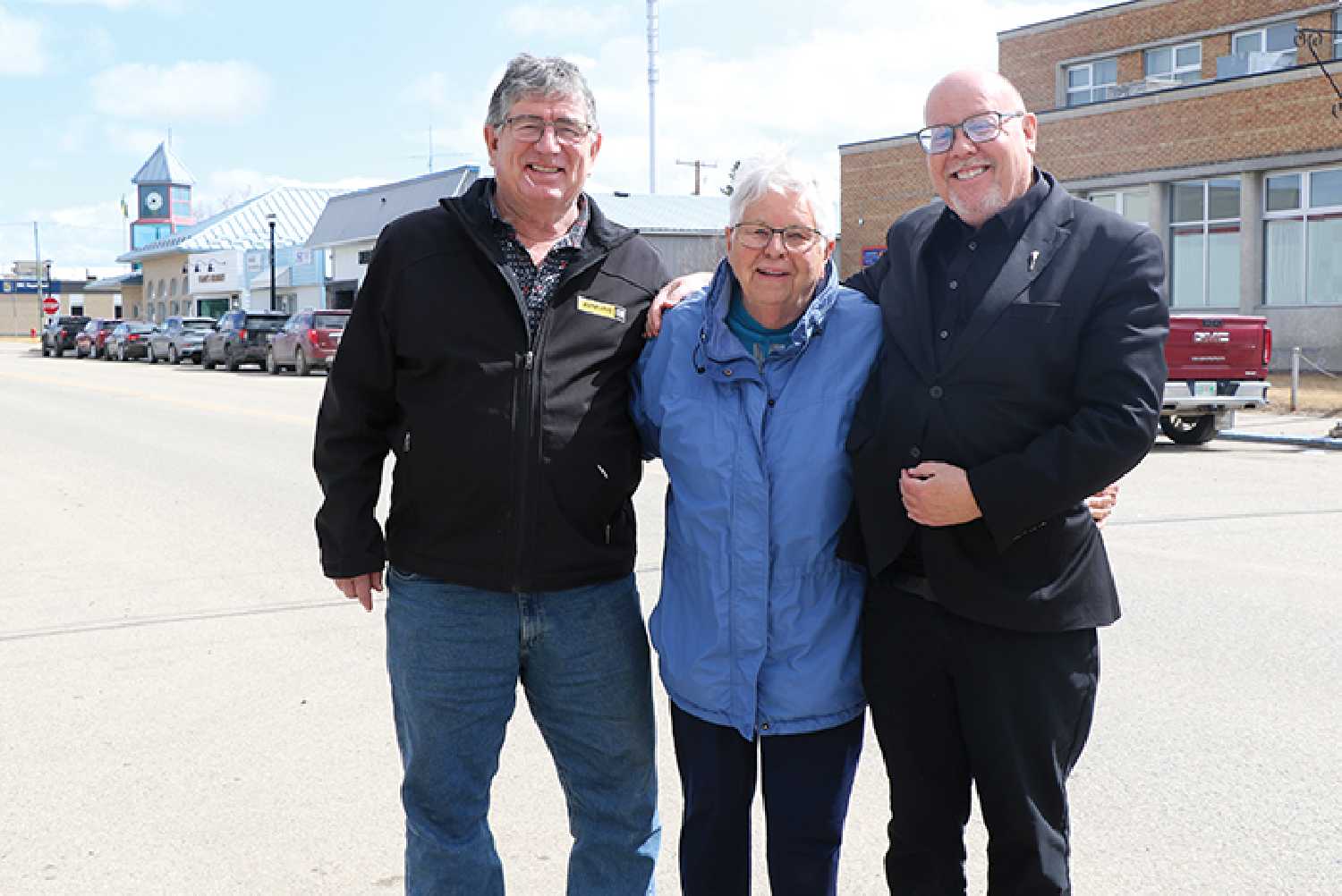 From left: Bill MacPherson, Chair of the Moosomin and District Health Care Foundation, Marg Tomlinson, and Moosomin-Montmartre MLA Kevin Weedmark. Marg made a $1,000 donation to the CT scanner on behalf of the Tomlinson family, and since then others have donated over $5,000.